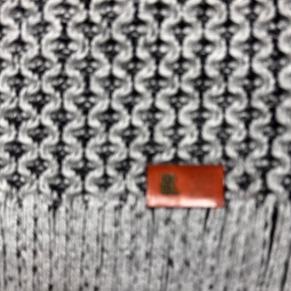 LCR Menswear Stylish Gray Knit Sweater with Button Detail style in Italy size L - Picture 6 of 7